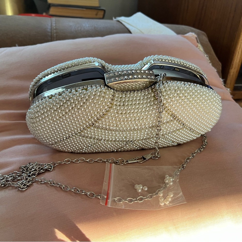 Elegant ladies Evening Bag with pearls and rhinestones in ivory-NEW never used - Picture 11 of 11